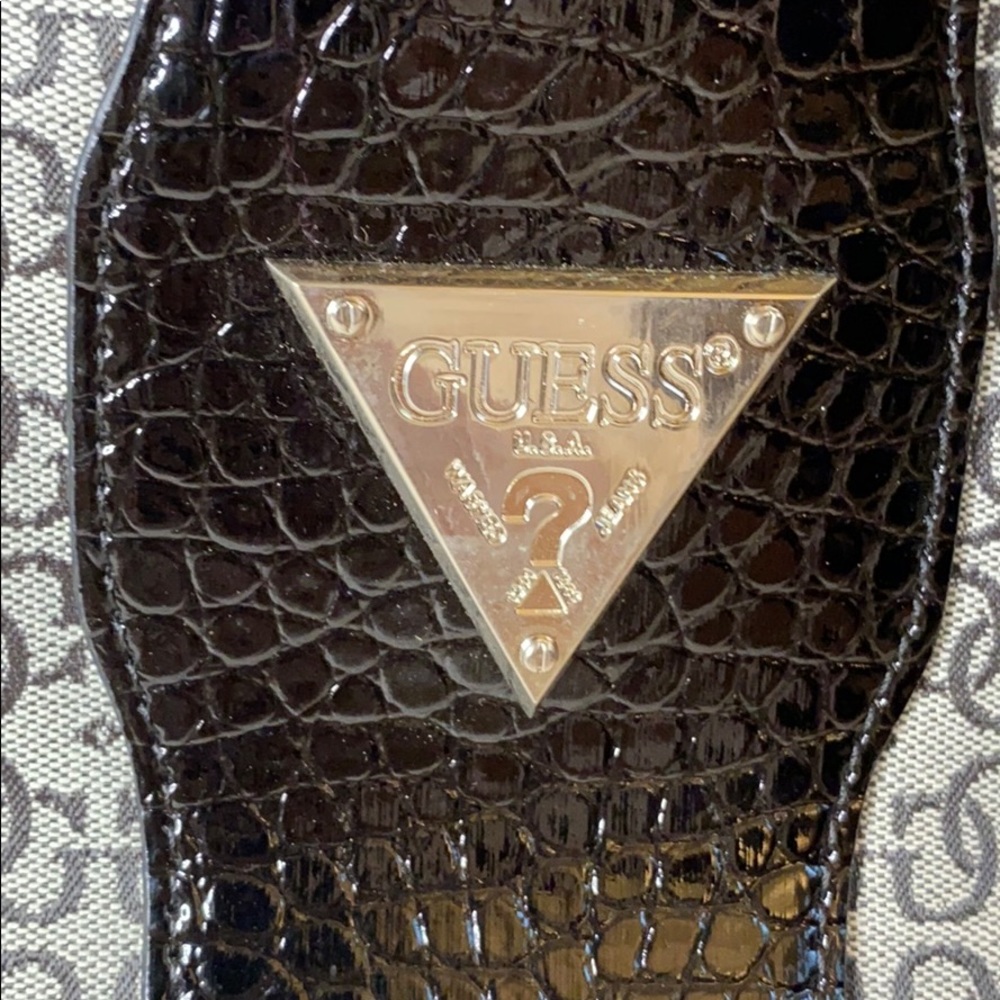 Handbag - Picture 2 of 6